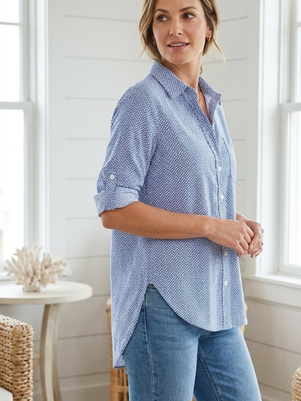 Tyler Boe Drop Tail Roll Sleeve Blue/White Shirt SZ L Elevated Casual Coastal